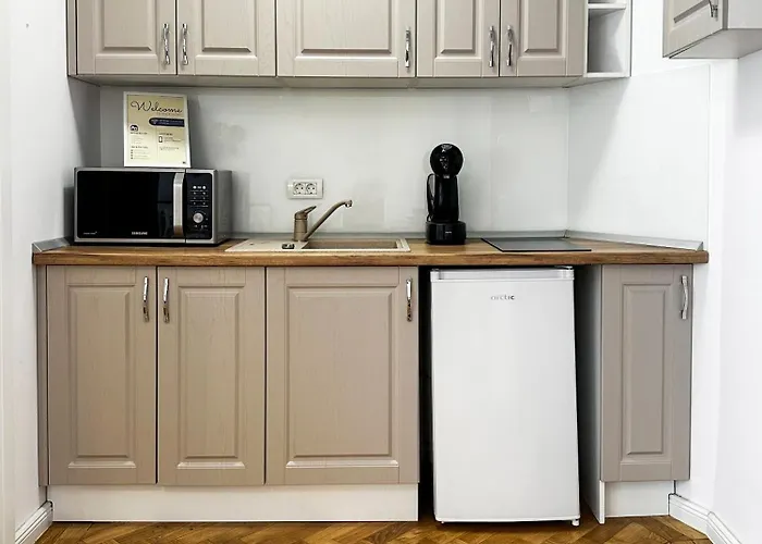 Carol In Woodland ブカレスト