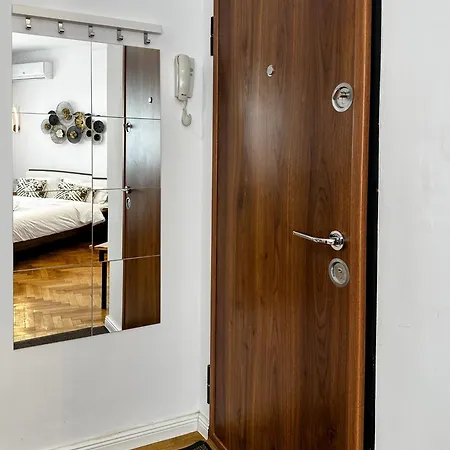 Carol In Woodland Apartman Bukarest